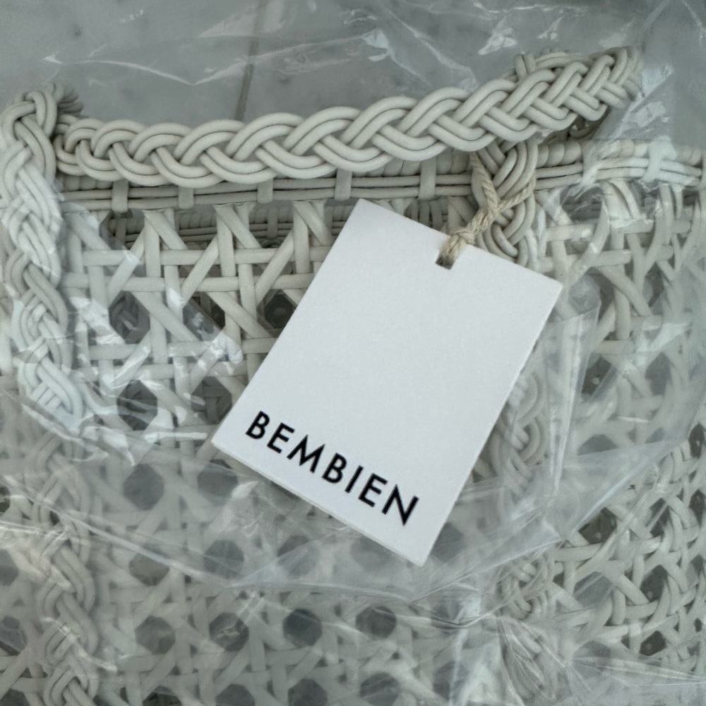 NWT Bembien small Jolene tote bag woven plastic purse white pearl - Picture 5 of 6
